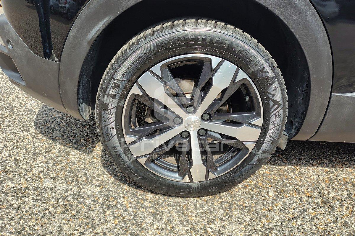 PEUGEOT 3008 BlueHDi 130 S&S Allure