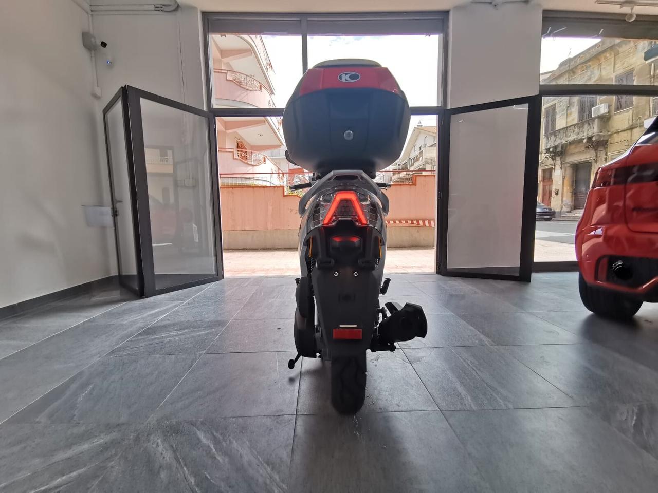 Kymco People S 125 S200