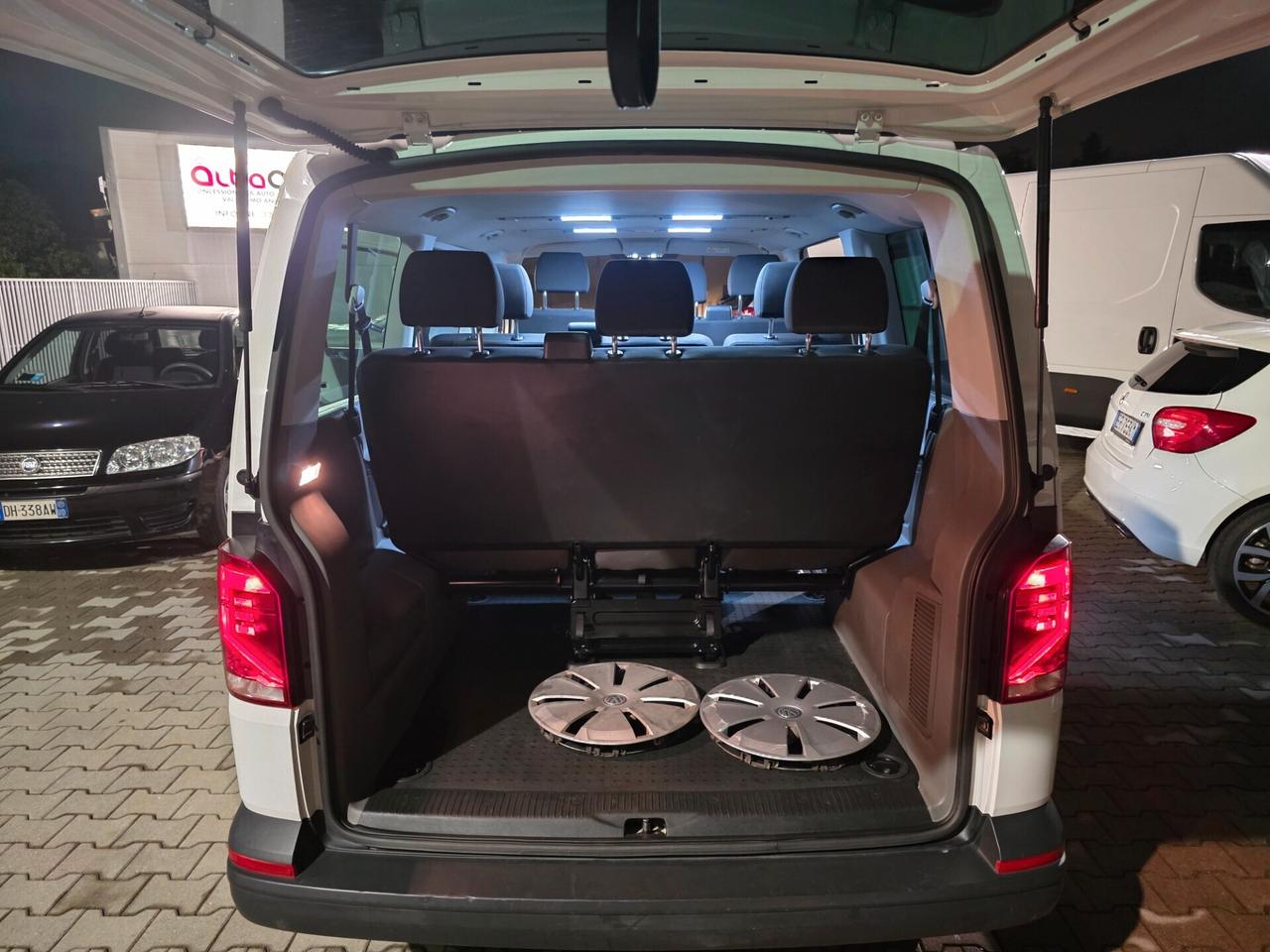 Volkswagen Caravelle 2.0 TDI 110CV PC Trendline solo 60.000km