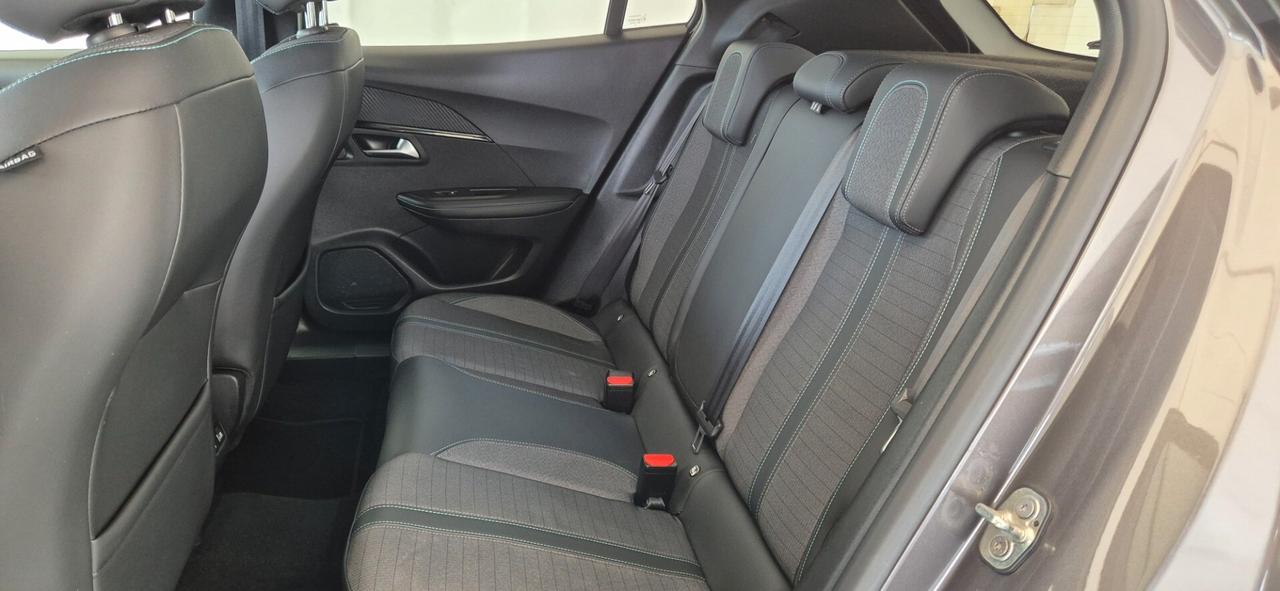 PEUGEOT 2008 1.5BlueHDI 130CV VIRTUAL COCKPIT 3D