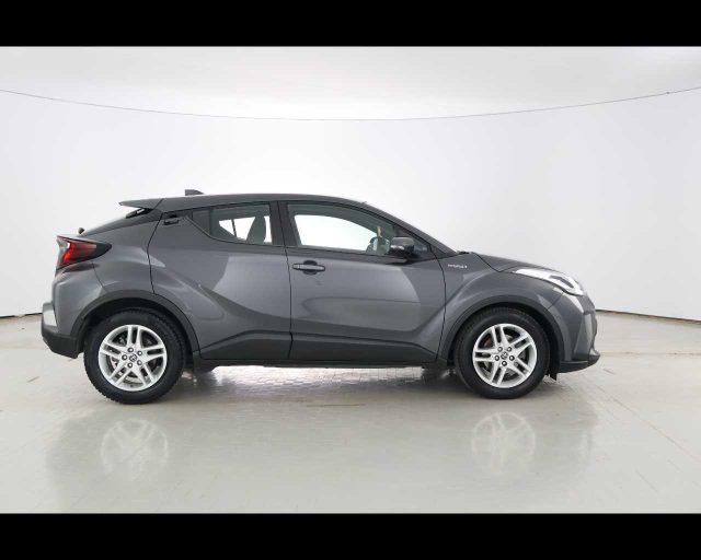 TOYOTA C-HR 1.8 Hybrid E-CVT Business