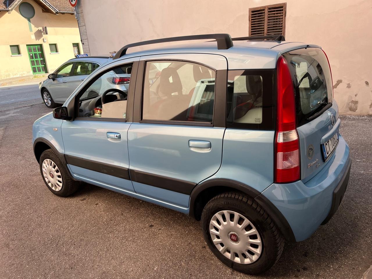 Fiat Panda 1.2 benzina- 4x4- 5 posti