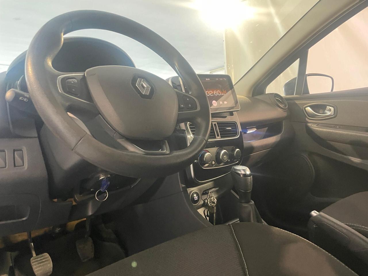 Renault Clio GPL 1.2CC 75CV PER NEOPATENTATI