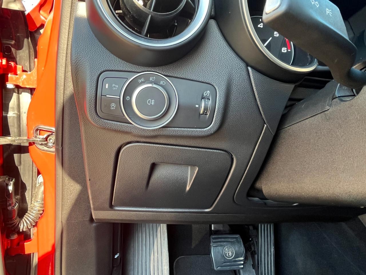 Alfa Romeo Stelvio 2.2 Turbodiesel 190 CV AT8 RWD Executive 2018