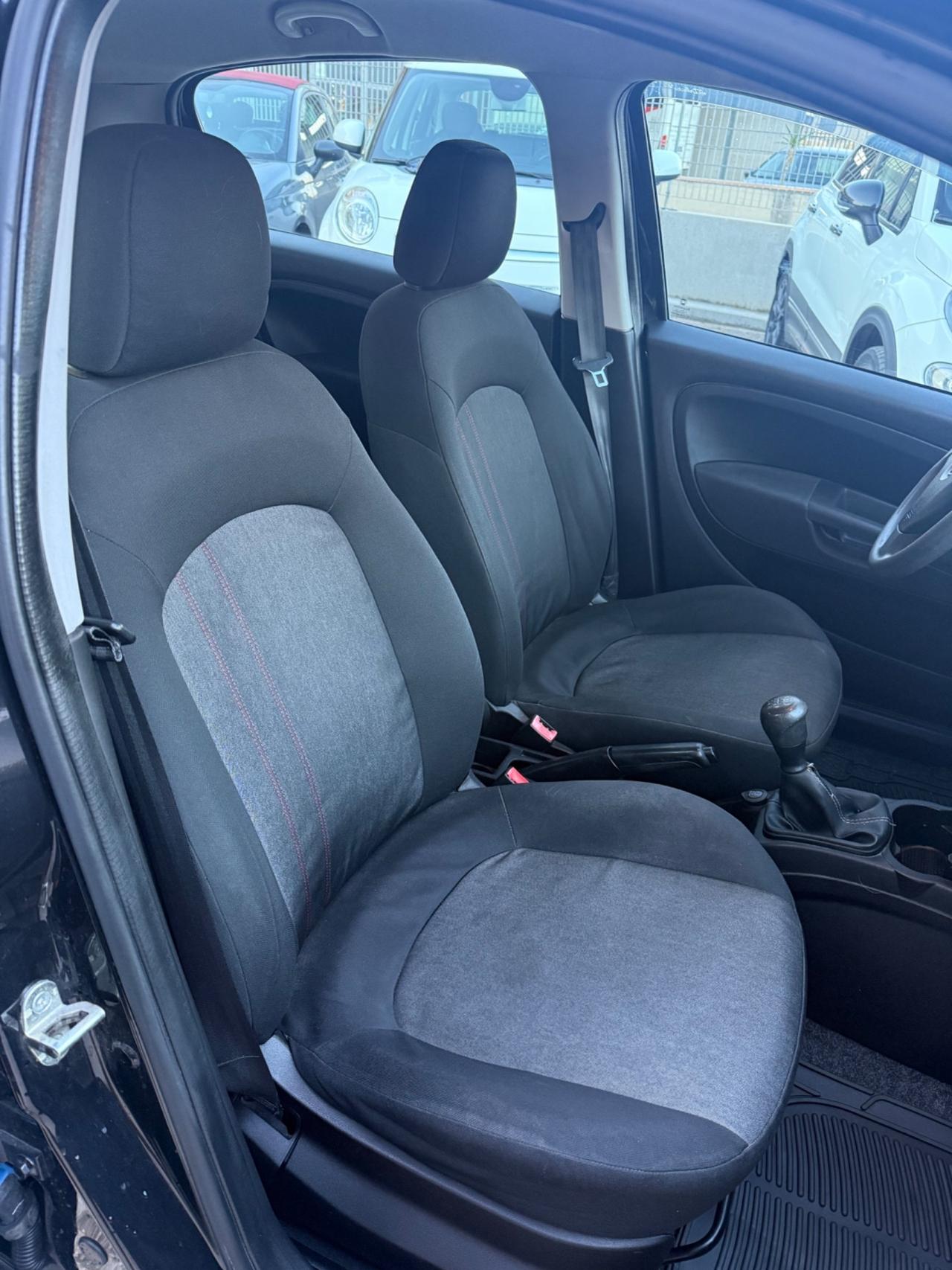 Fiat Punto 1.3 MJT II 75 CV 5 porte Lounge MOTORE NUOVO!