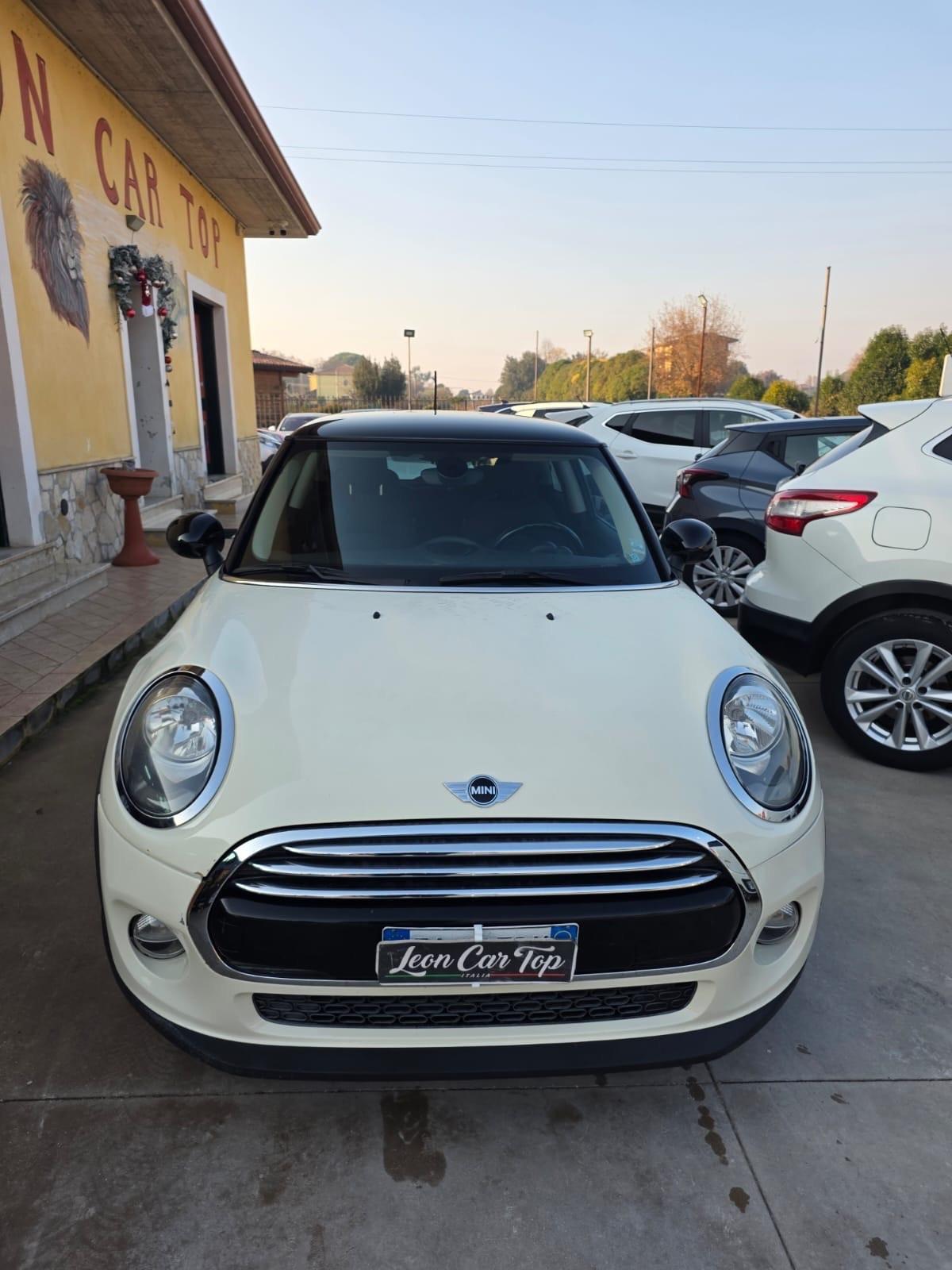Mini 1.5 Cooper D 5 porte cambio automatico garanzia 12 mesi!!!