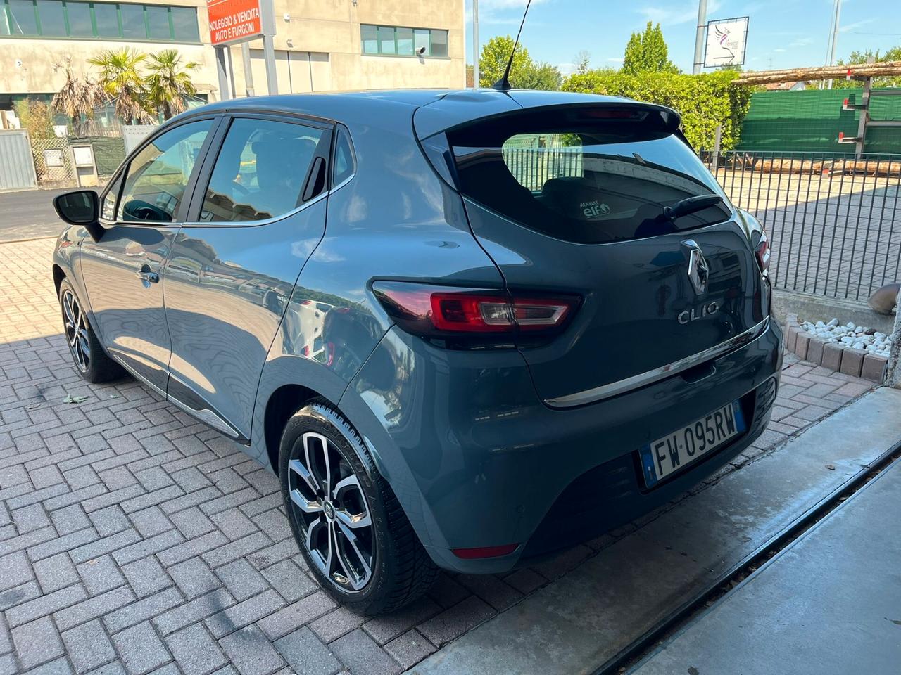Renault Clio dCi 8V 90 CV Moschino ok neopatentati