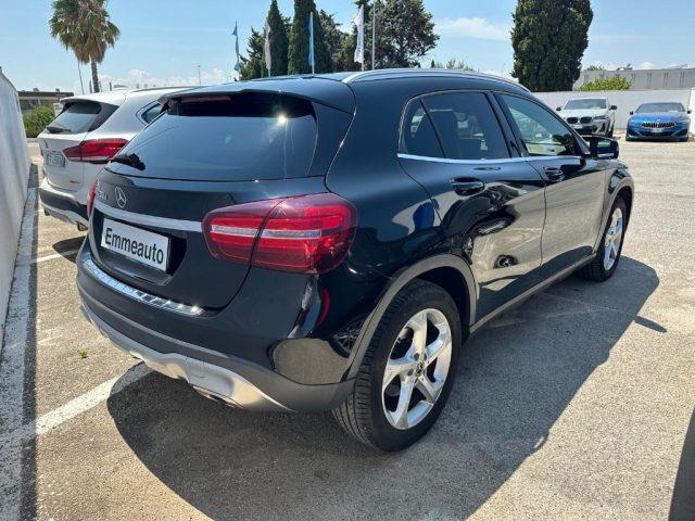 MERCEDES-BENZ GLA 200 d Automatic Sport