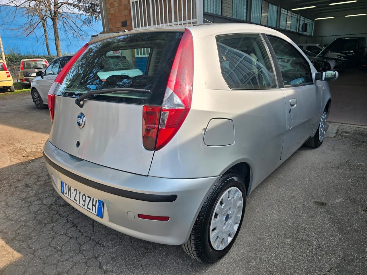 Fiat Punto Classic 1.2 3 porte rate da 99,00