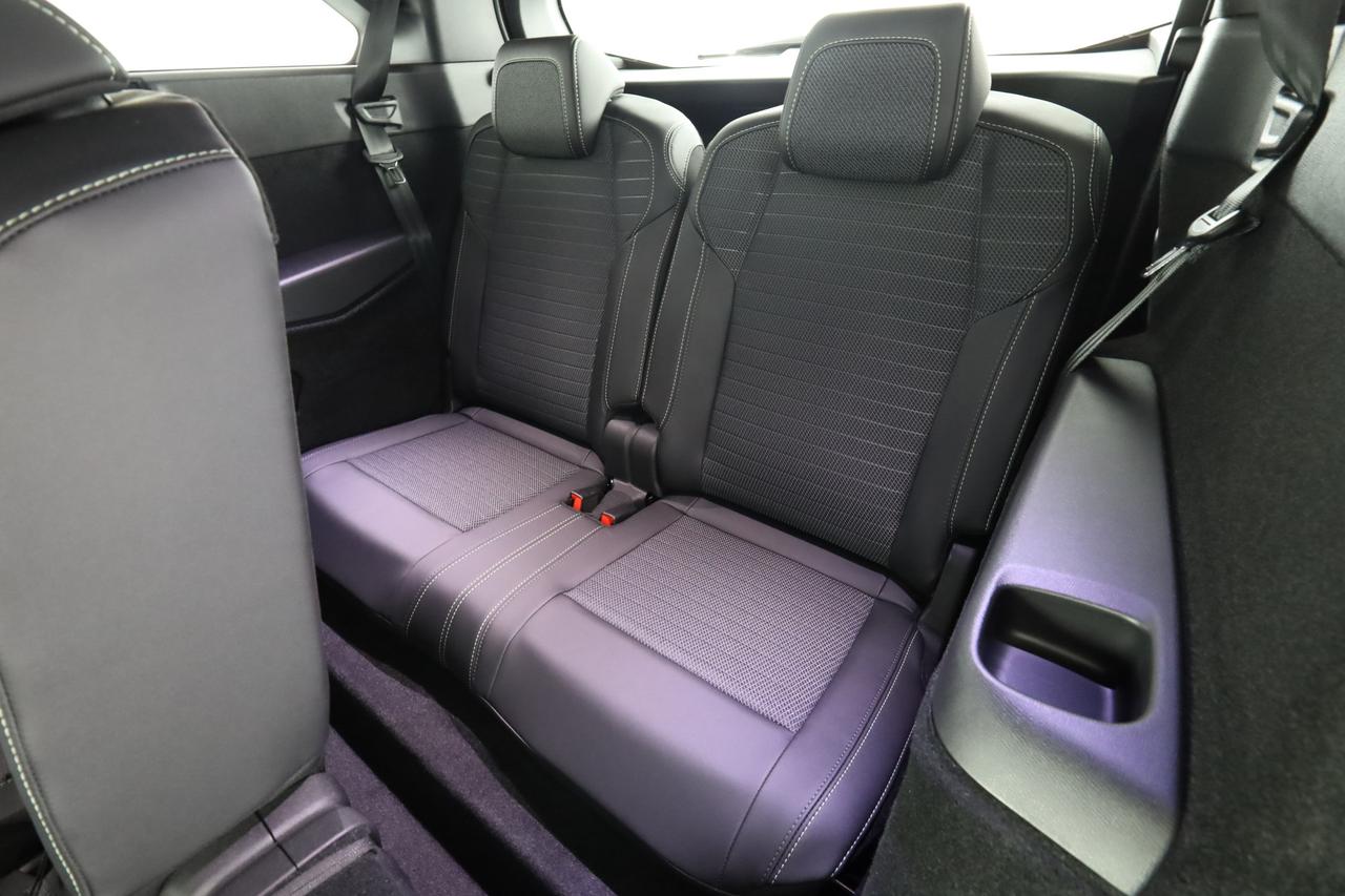 PEUGEOT 5008 3ª serie 5008 Hybrid 145 e-DCS6 GT