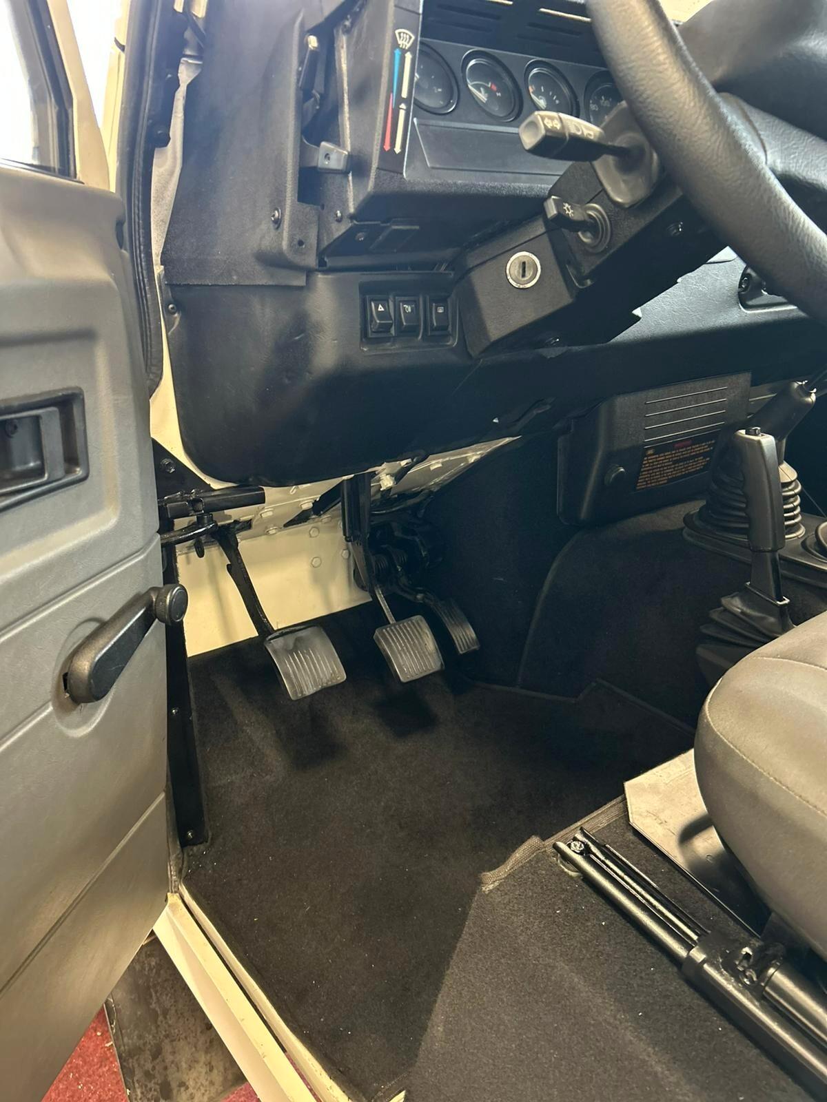 Land Rover Defender 90 2.5 Td5