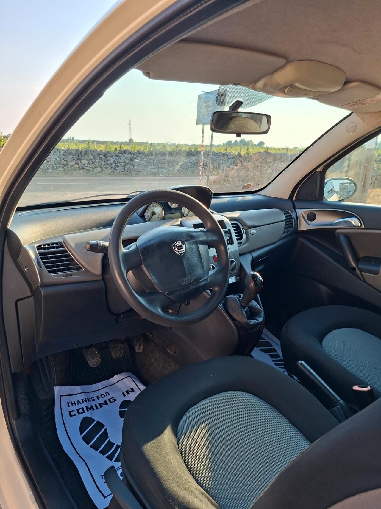 Lancia Ypsilon 1.2 Argento