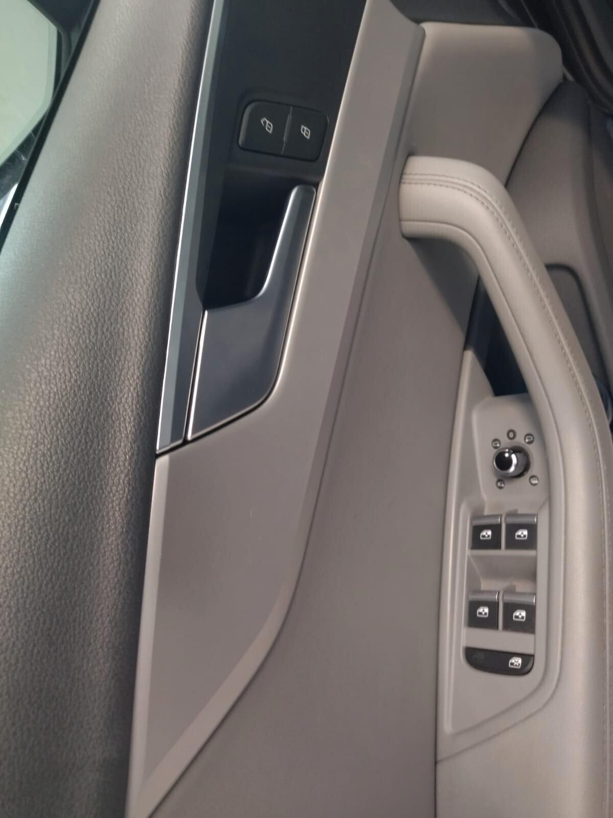 Audi A4 Avant 40 TDI S tronic LED+TETTO-18"-GANCIO