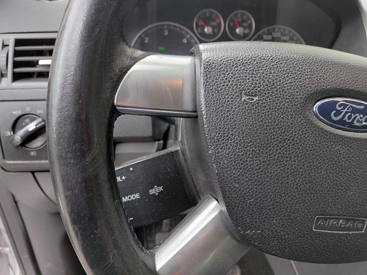 Ford Focus Ghia 1.6 TDCi DPF #9246