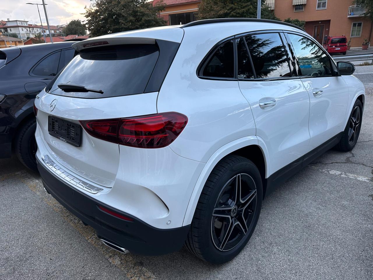 Mercedes-benz GLA 200 d Automatic AMG Premium - R19 - NIGHT PAKET - TELECAMERA