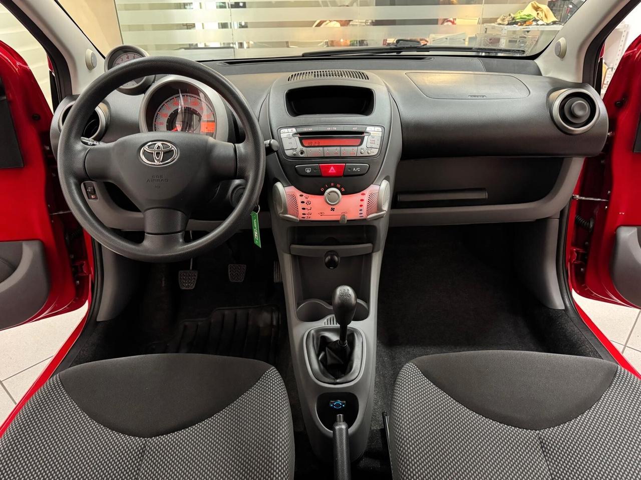 Toyota Aygo 1.0 Benzina 5 porte 2010