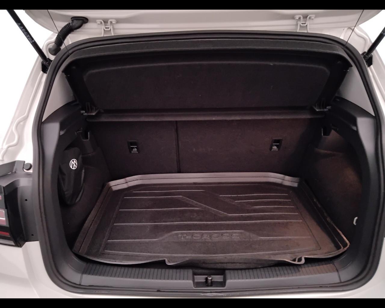 VOLKSWAGEN T-Cross 2019 - T-Cross 1.0 tsi Advanced 110cv