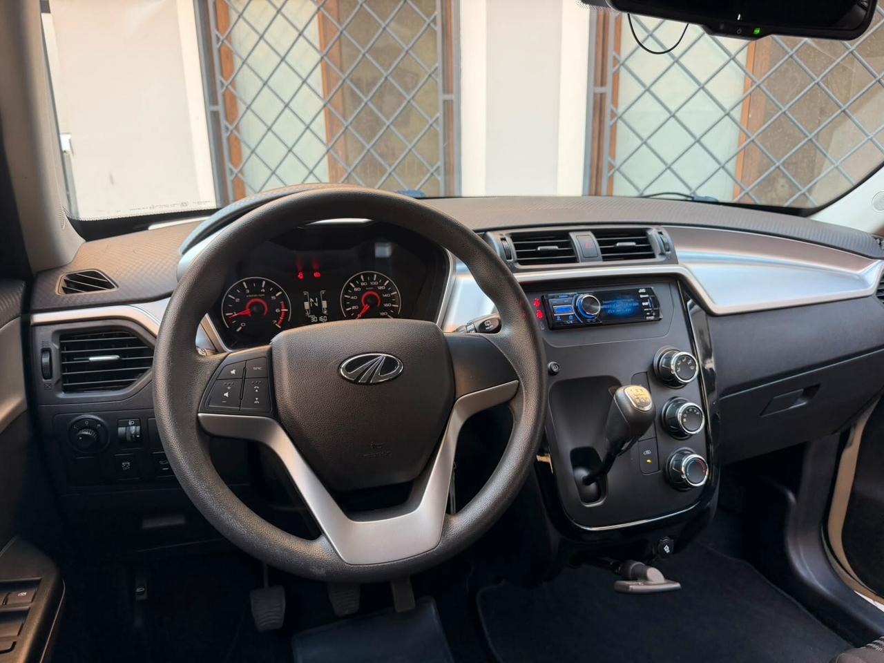 Mahindra KUV100 1.2 VVT K6+ 87cv
