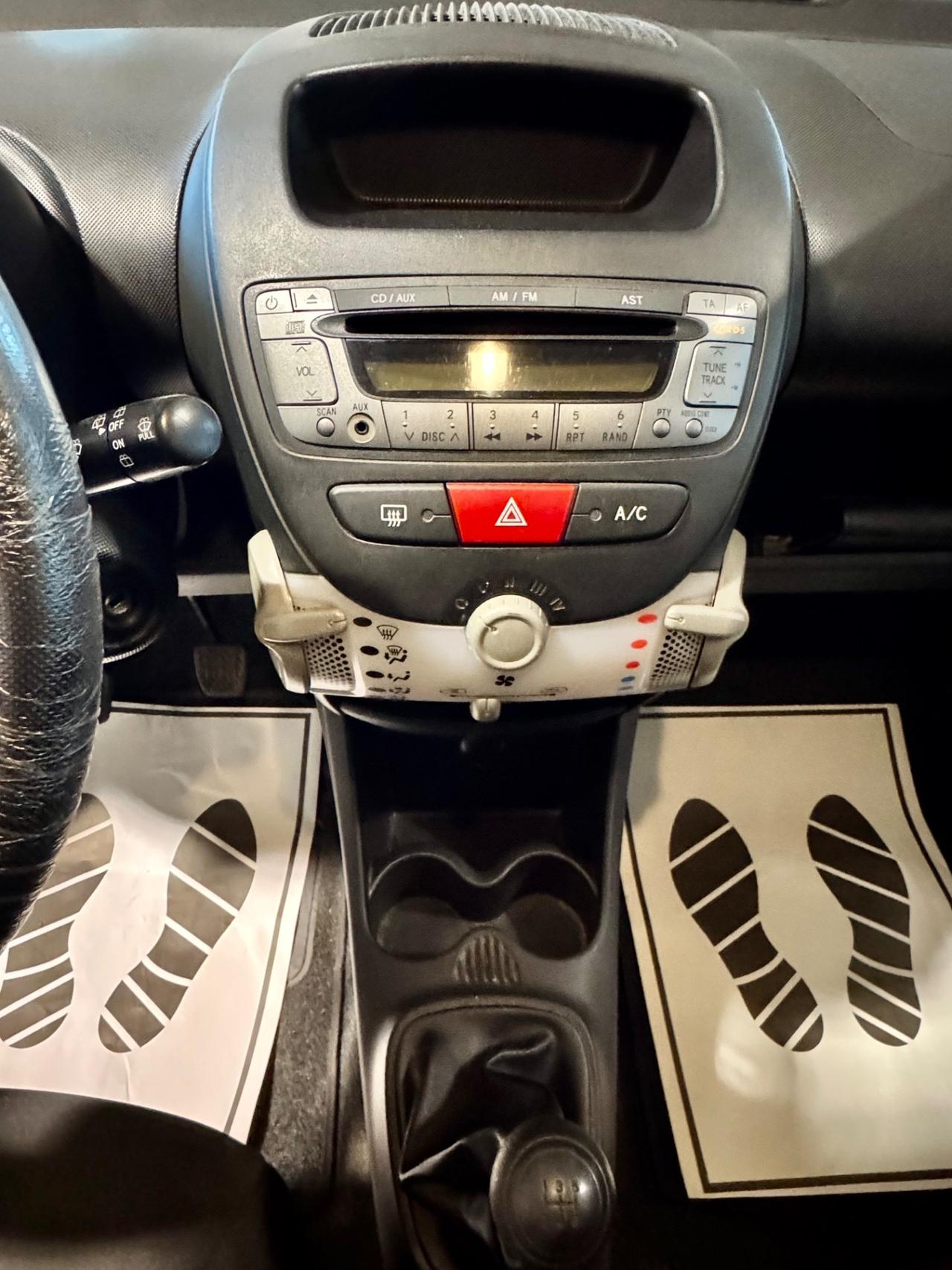 Toyota Aygo 1.0 12V VVT-i 5 porte Orange Connect