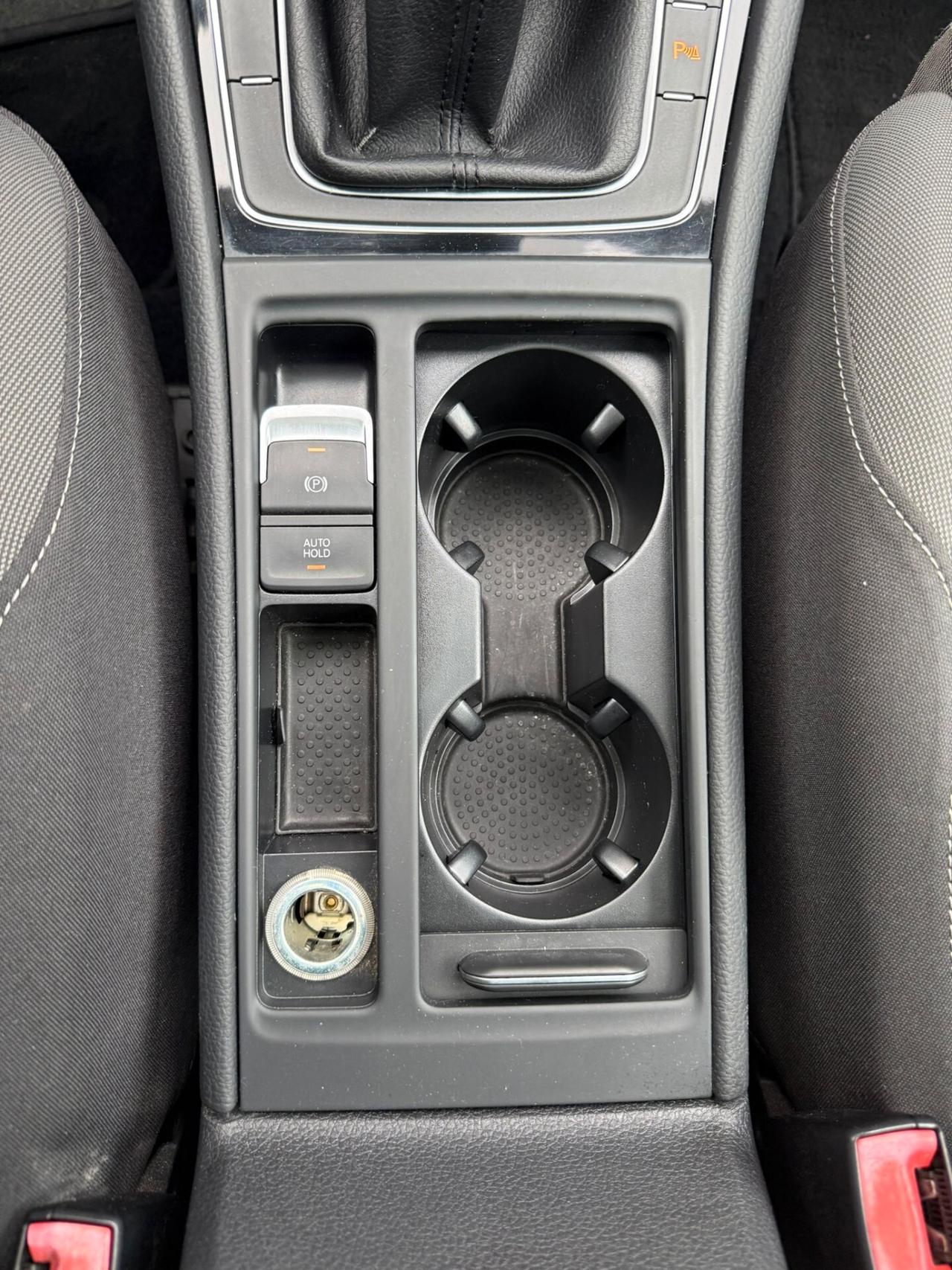 Volkswagen Golf 2.0 TDI 5p. Highline BlueMotion Technology