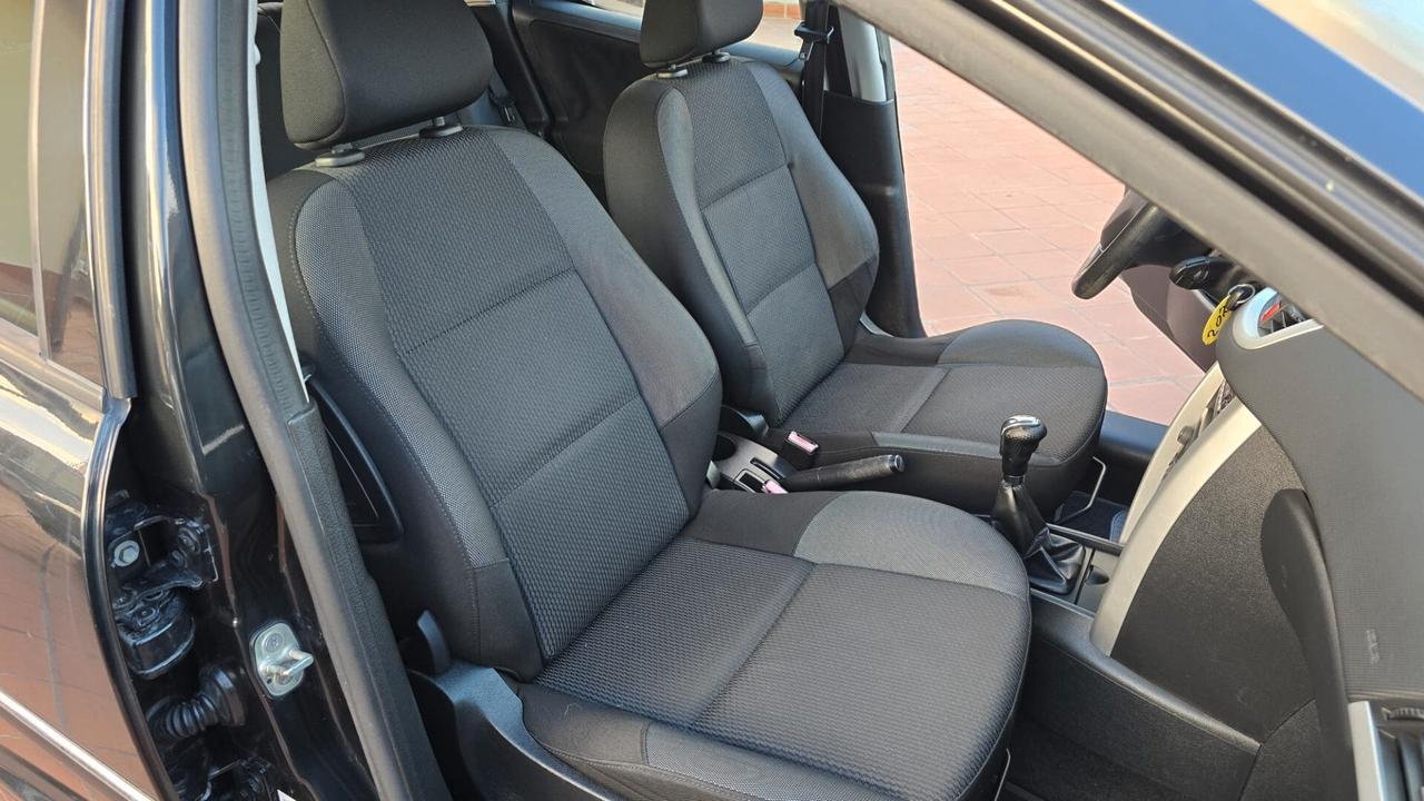 Peugeot 207 Plus 1.4 8V 75CV 5p. ECO GPL