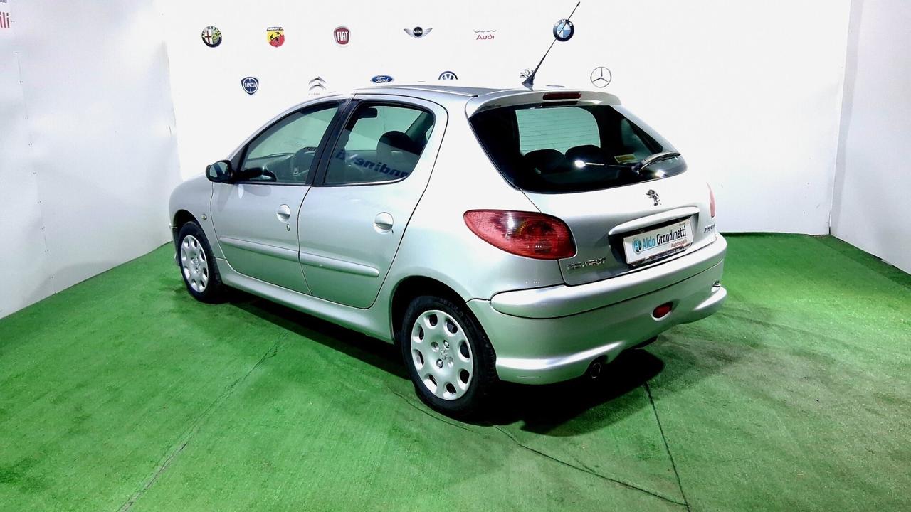 PEUGEOT 206 1.4 HDI 68CV ENFANT TERRIBLE