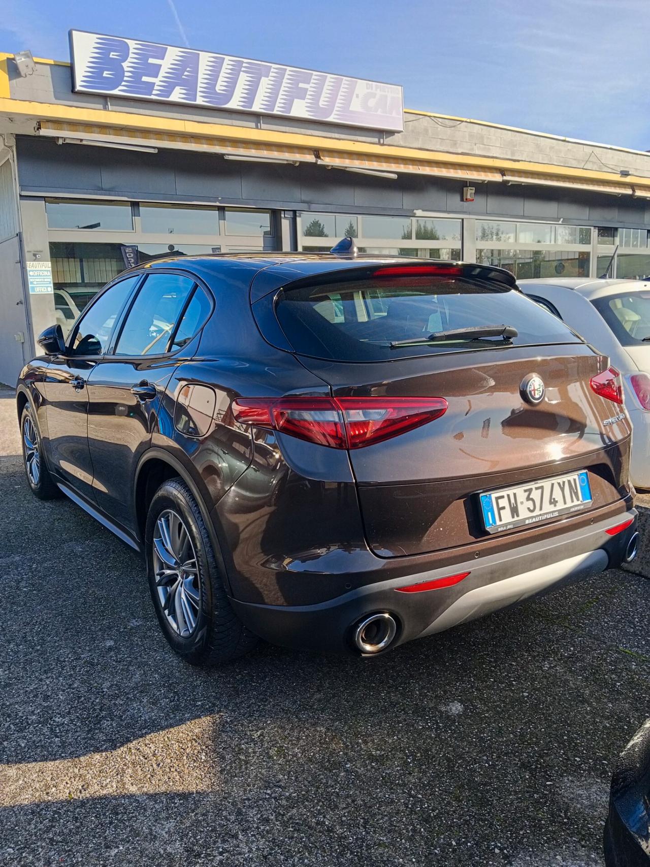 Alfa Romeo Stelvio 2.2 Turbodiesel 160 CV AT8 RWD Business