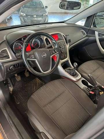 Opel Astra Sports Tourer (Sw) 1.7 cdti 110cv