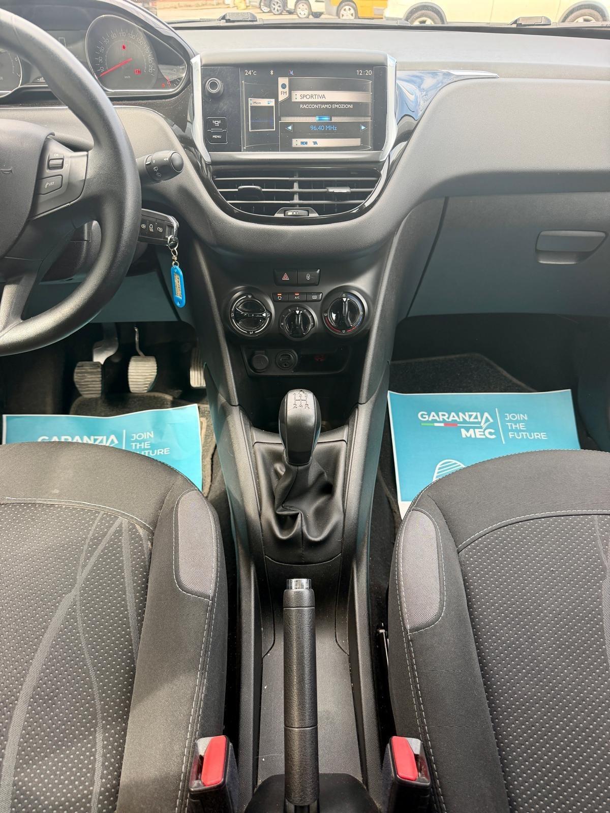 Peugeot 208 PureTech 82 5 porte Allure - OK NEOPATENTATO