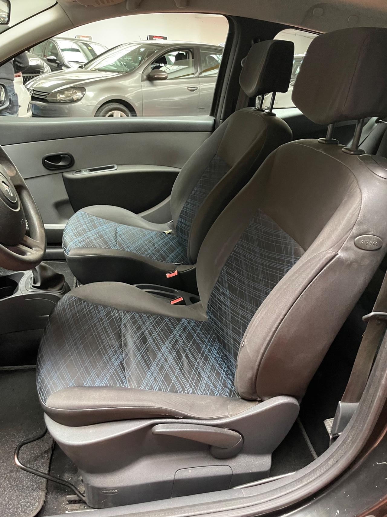 Renault Clio 1.2 Neopatentati