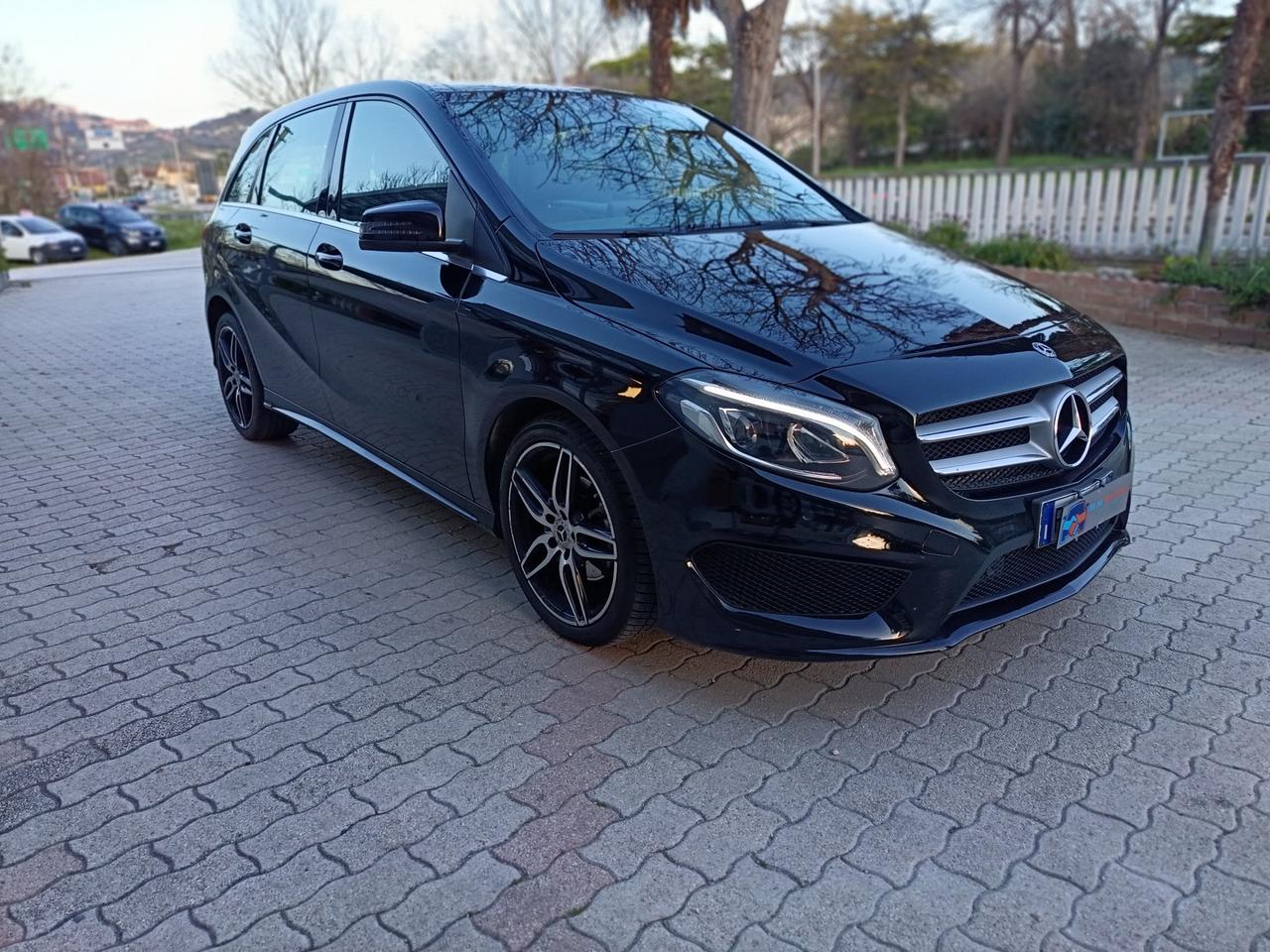 MERCEDES-BENZ B 180 D Sport AMG