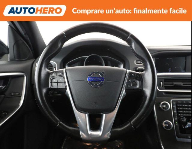 VOLVO V60 Cross Country D3 Momentum