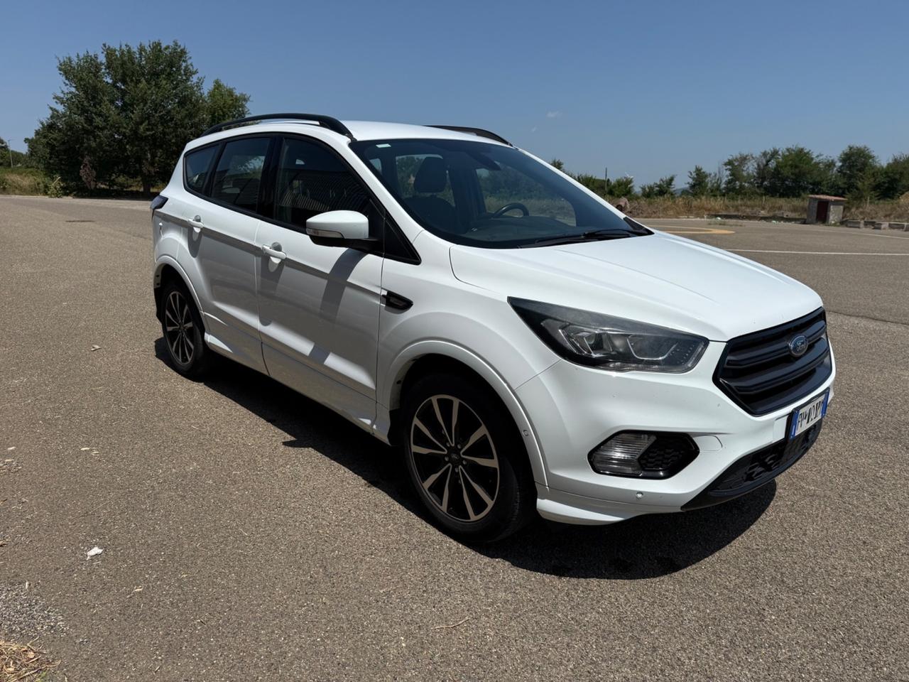 Ford Kuga 1.5 TDCI 120 CV S&S 2WD ST-Line
