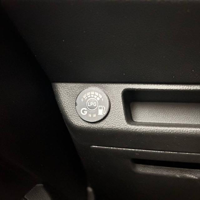 RENAULT Clio ECO-G 100 CV 5 porte Evolution