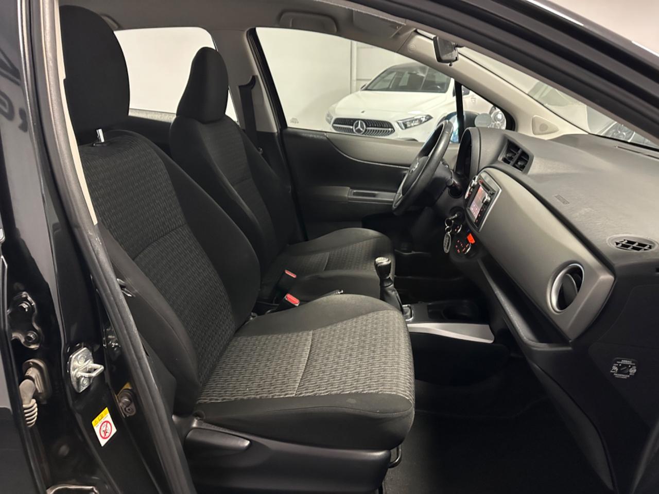 TOYOTA YARIS 1.0 NEOPATENTATI 69CV GARANZIA UNIPRO