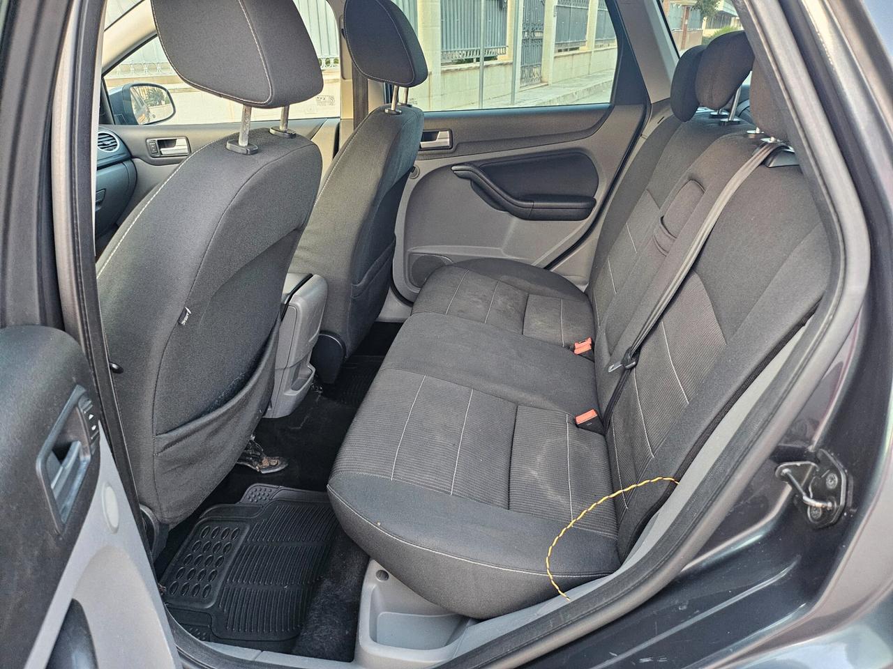 Ford Focus sw 1.6 Tdci 110cv Titanium
