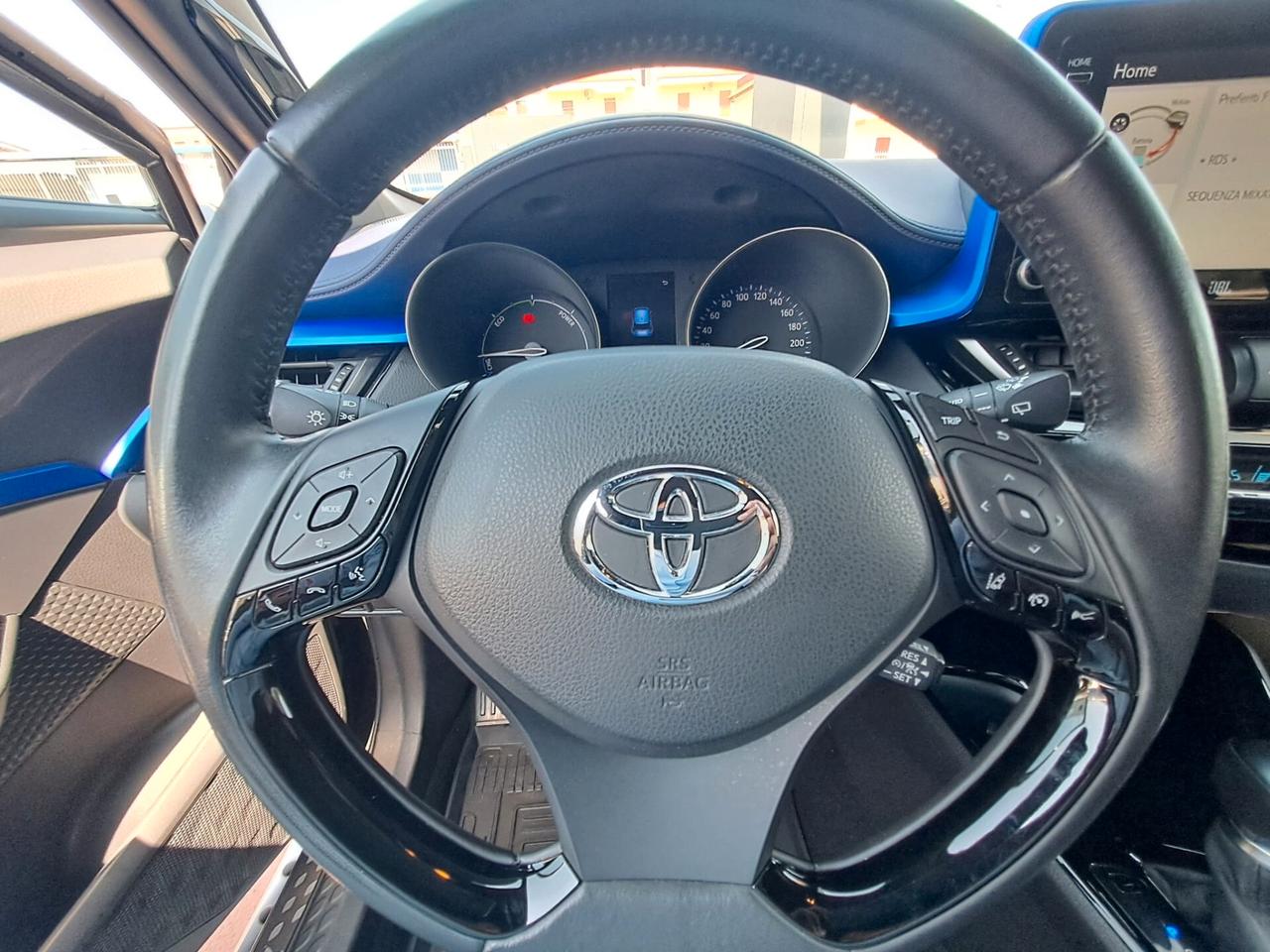 Toyota C-HR 2.0 Hybrid E-CVT Style