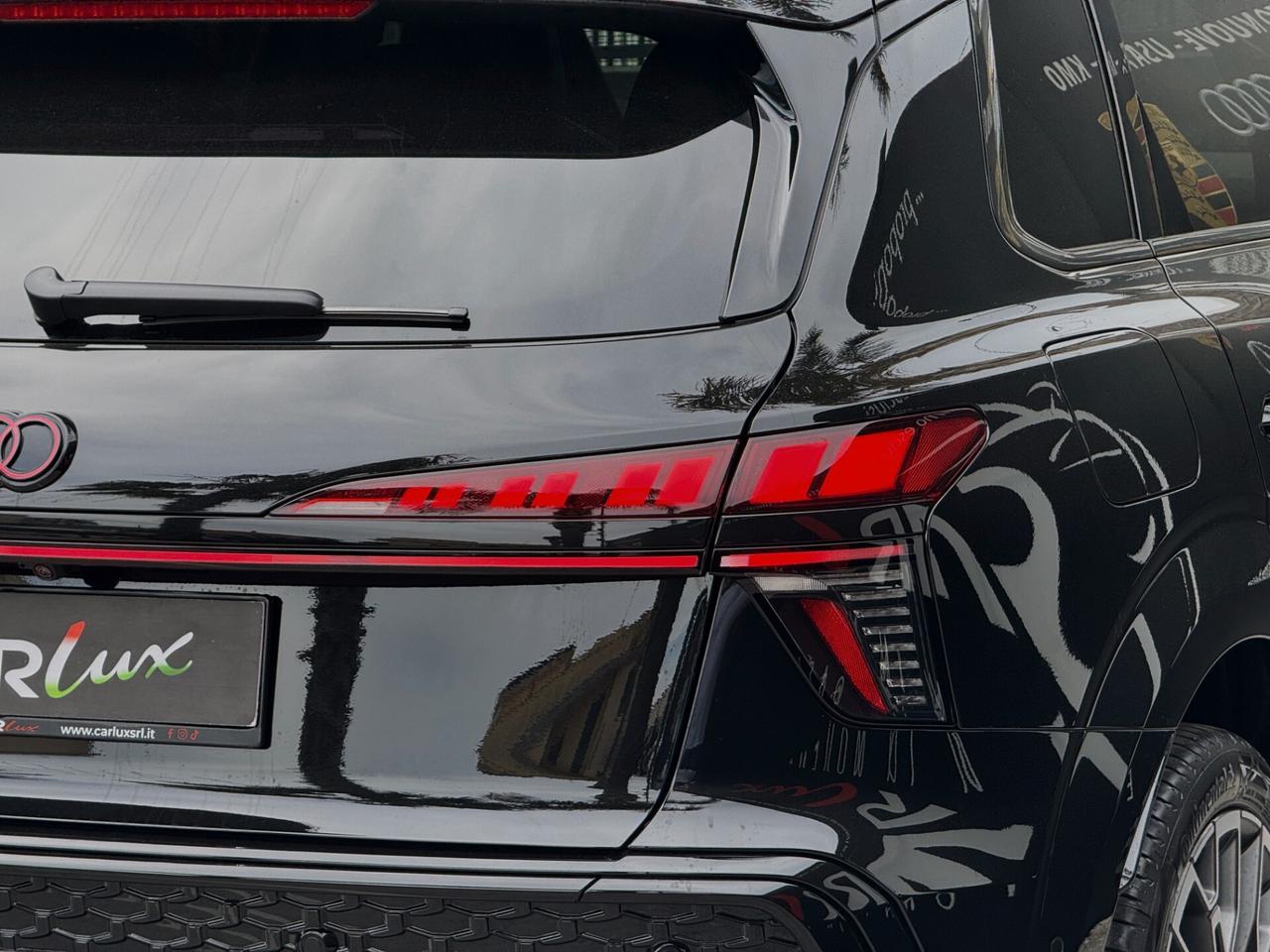 Audi Q3 TDI S line 150CV S-tronic TETTO NEW MODEL