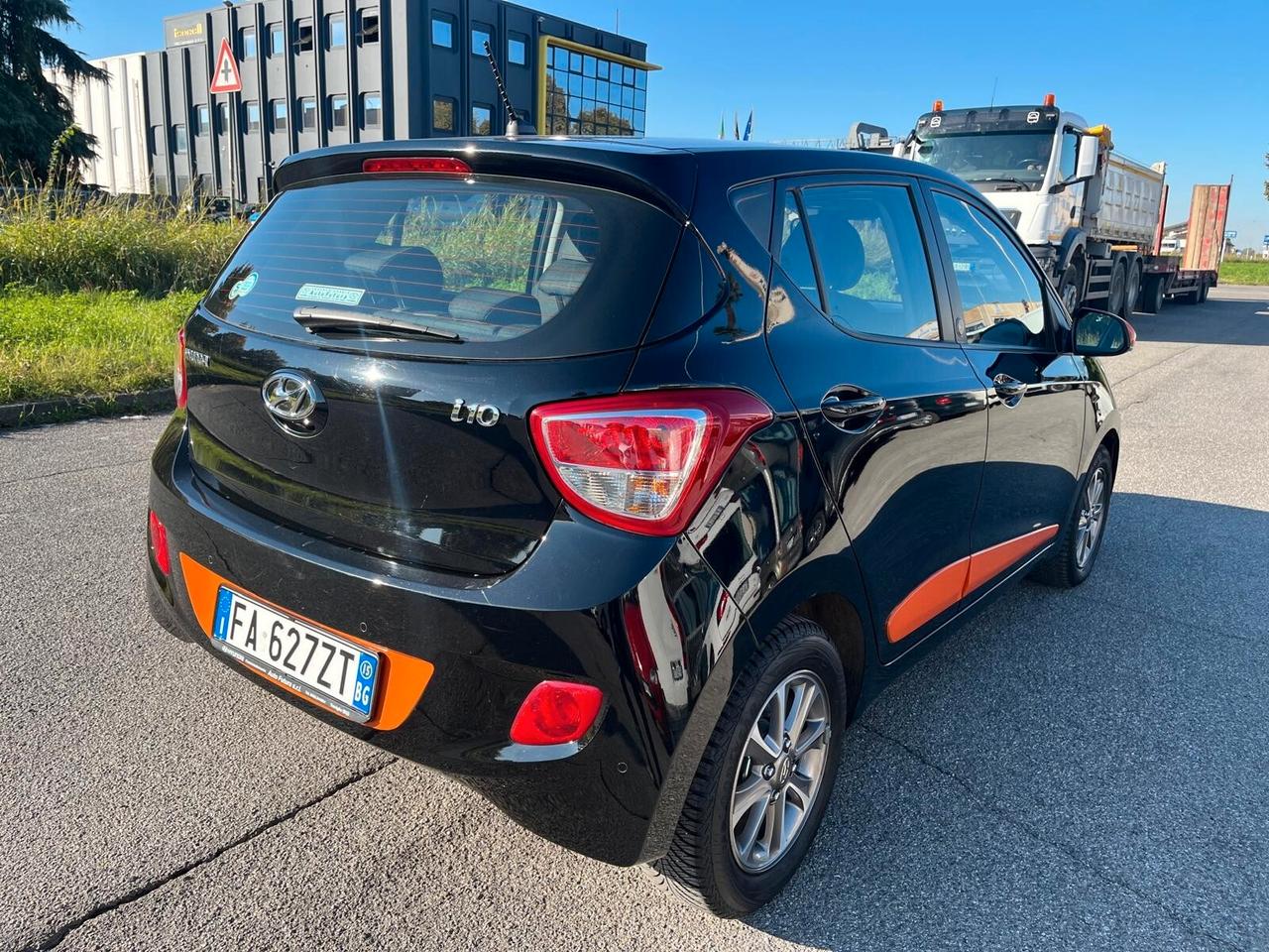 Hyundai i10 1.0 MPI Sound Edition