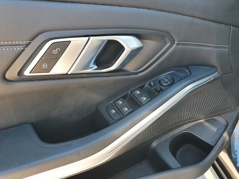 BMW 320d 190CV Mild-Hybrid Auto SPORT LED NAVI CAM