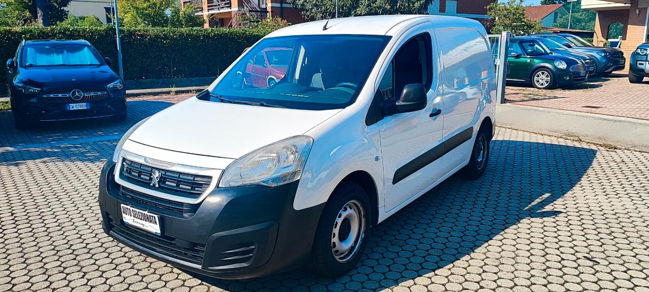 Peugeot Partner BlueHDi 100 Furgone
