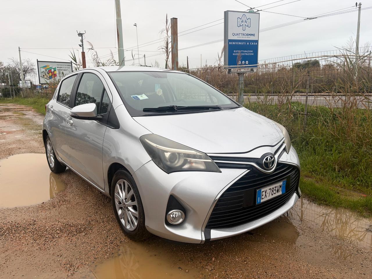 TOYOTA YARIS 1.0 69CV ANNO 2015 5 PORTE
