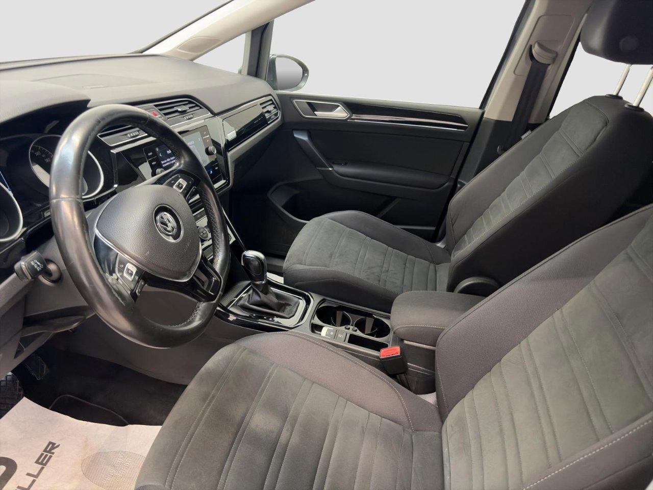 Volkswagen Touran 2.0 tdi Executive dsg*FORMULA S*