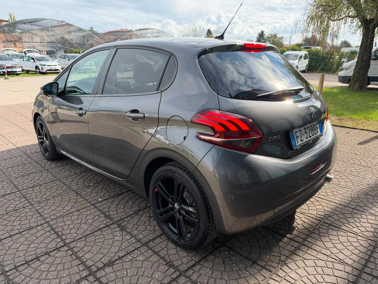 Peugeot 208 Turbo 110 EAT6 S&S 5 porte GT Line