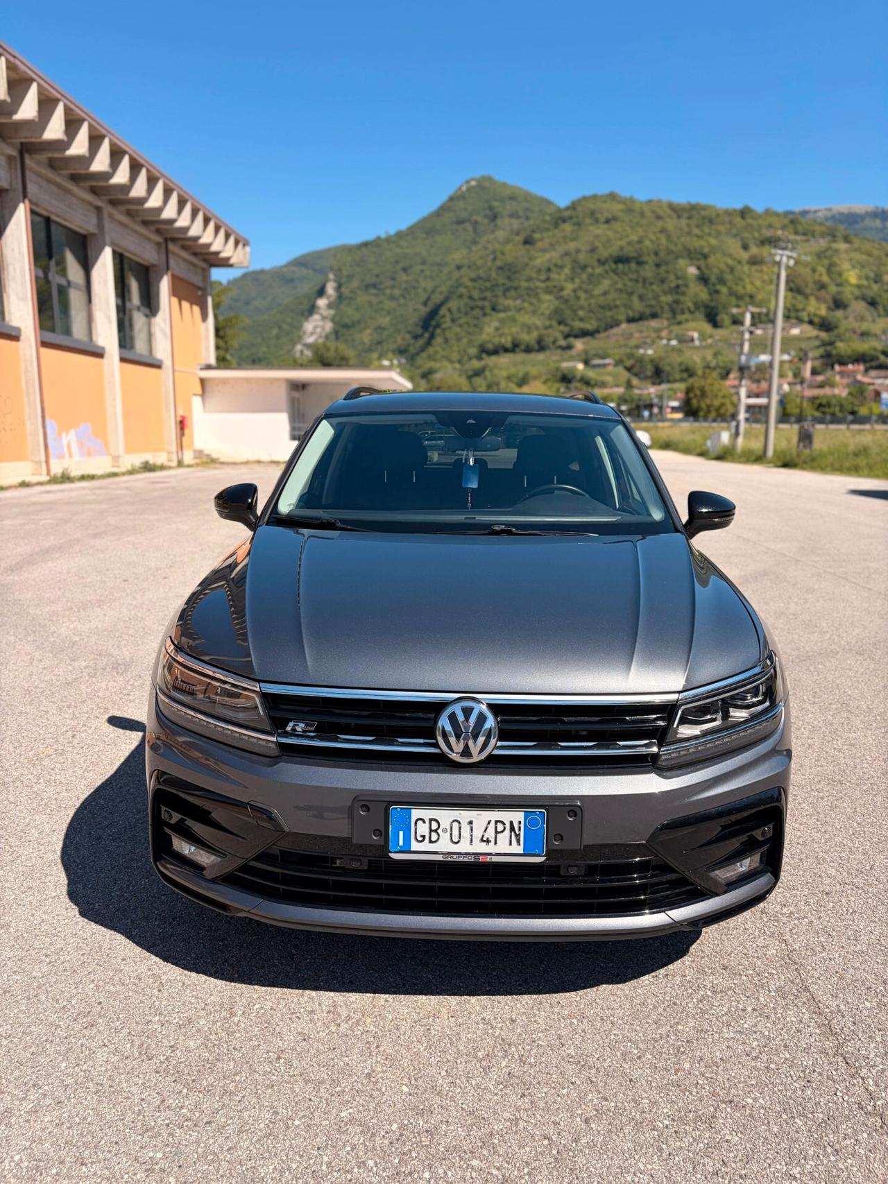 Volkswagen Tiguan 2.0 TDI R-line 4Motion - 150.000 KM -