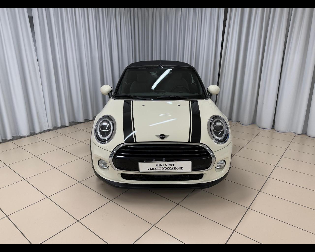 MINI Mini Cbr. (F57) - Mini 1.5 Cooper D Hype Cabrio