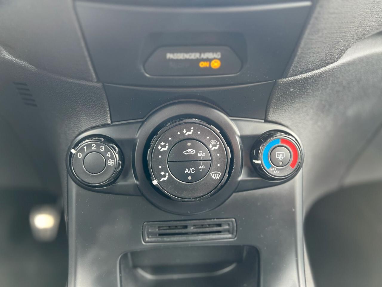 Ford Fiesta 1.5 TDCi 95CV 3 porte ST-Line
