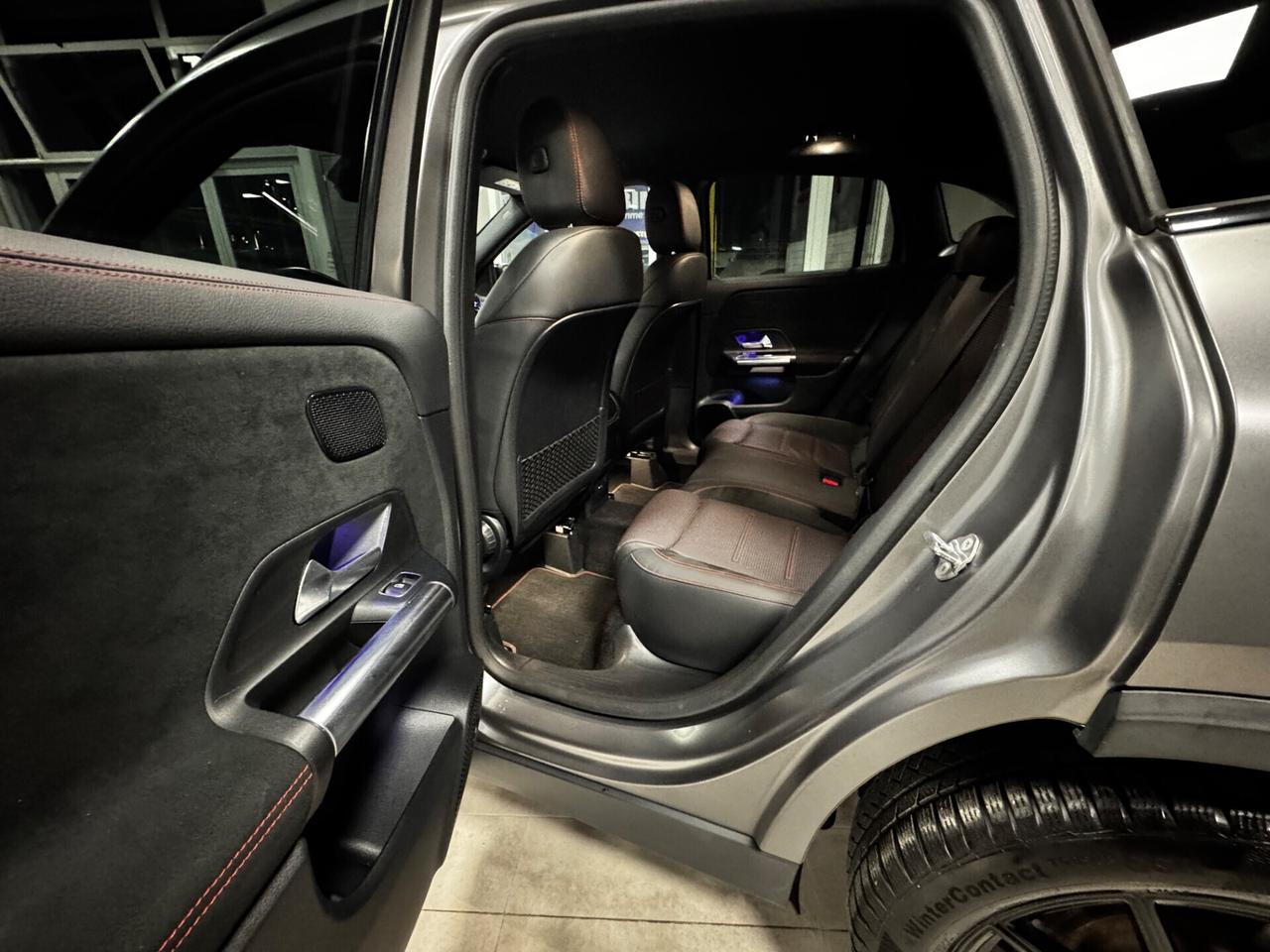 MERCEDES GLA 220CDI AT8 AMG EDITION PREMIUM