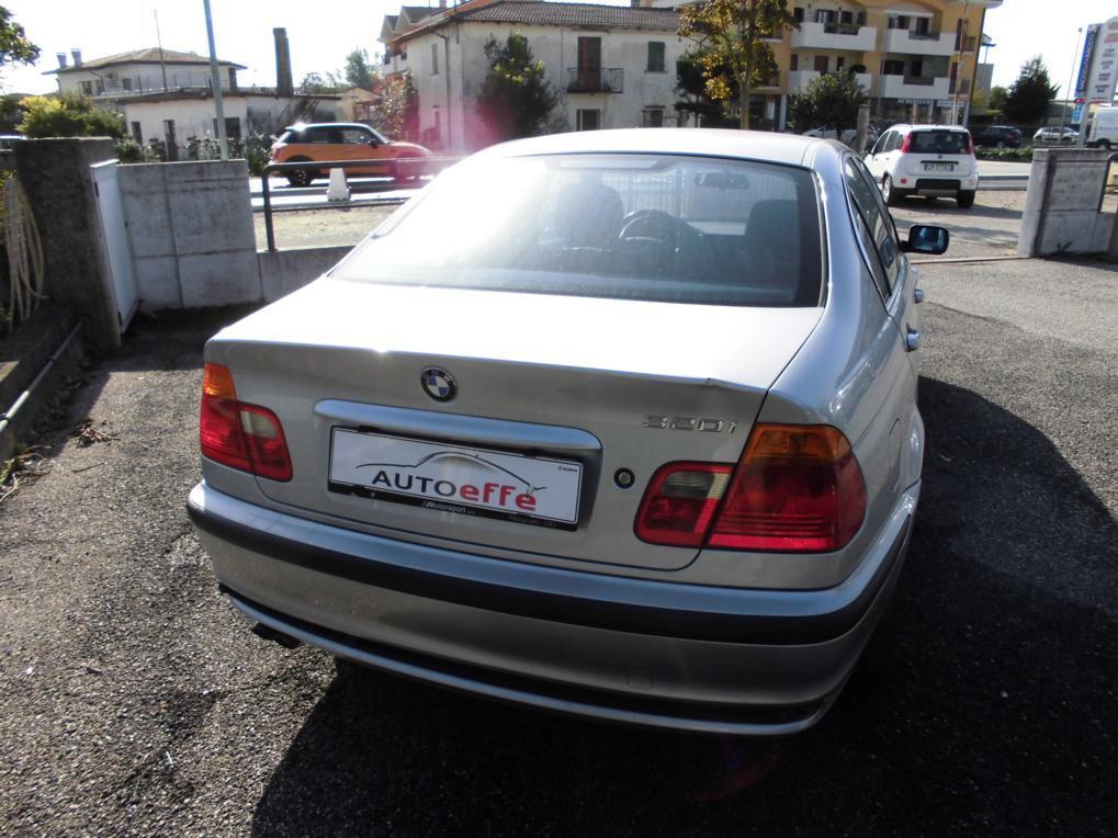 Bmw 320 320i cat 4 porte Attiva AUTOMATICA