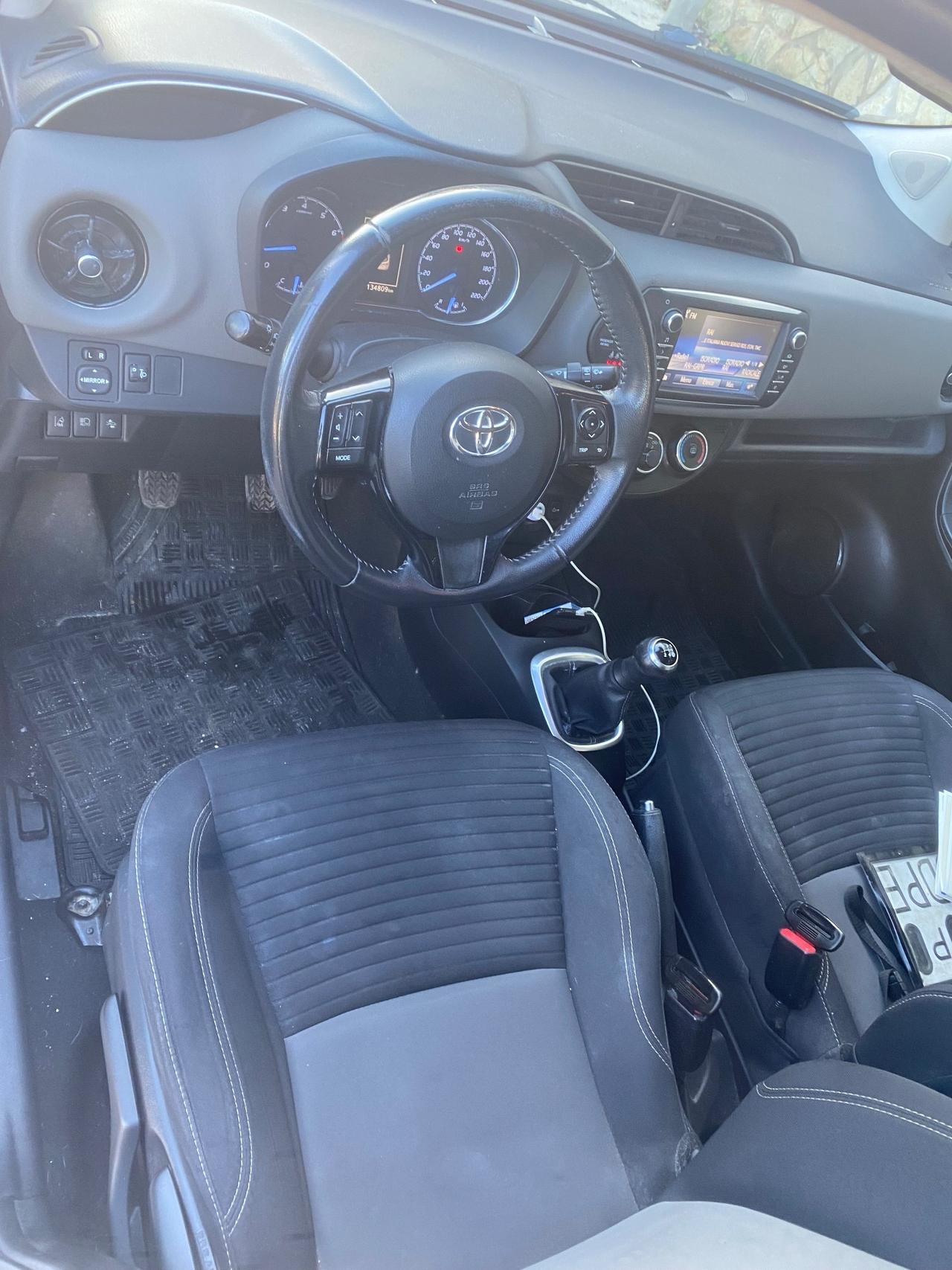 Toyota Yaris 1.0 72 CV 5 porte Cool